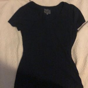 navy v-neck shirt